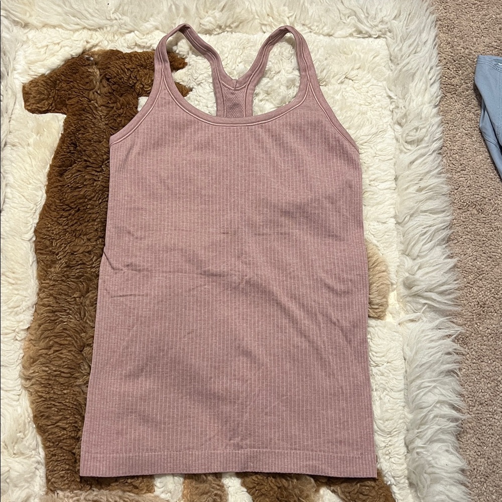 Lululemon ebb to street